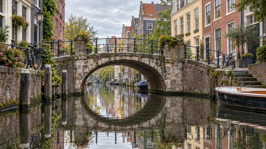 Arched Bridge over a City Canal jigsaw puzzle preview